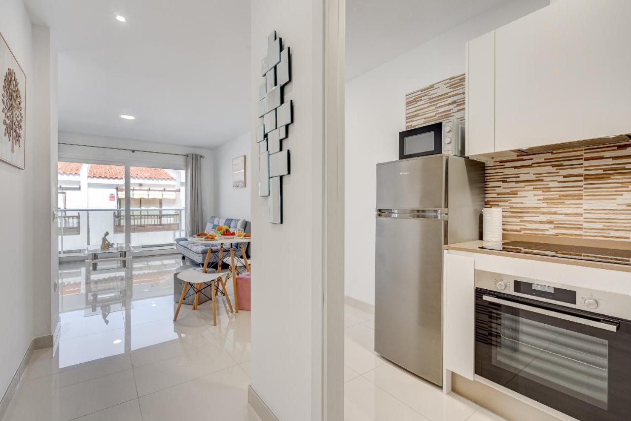 Coastal Escape Apartment Playa de San Juan  Luaran gambar