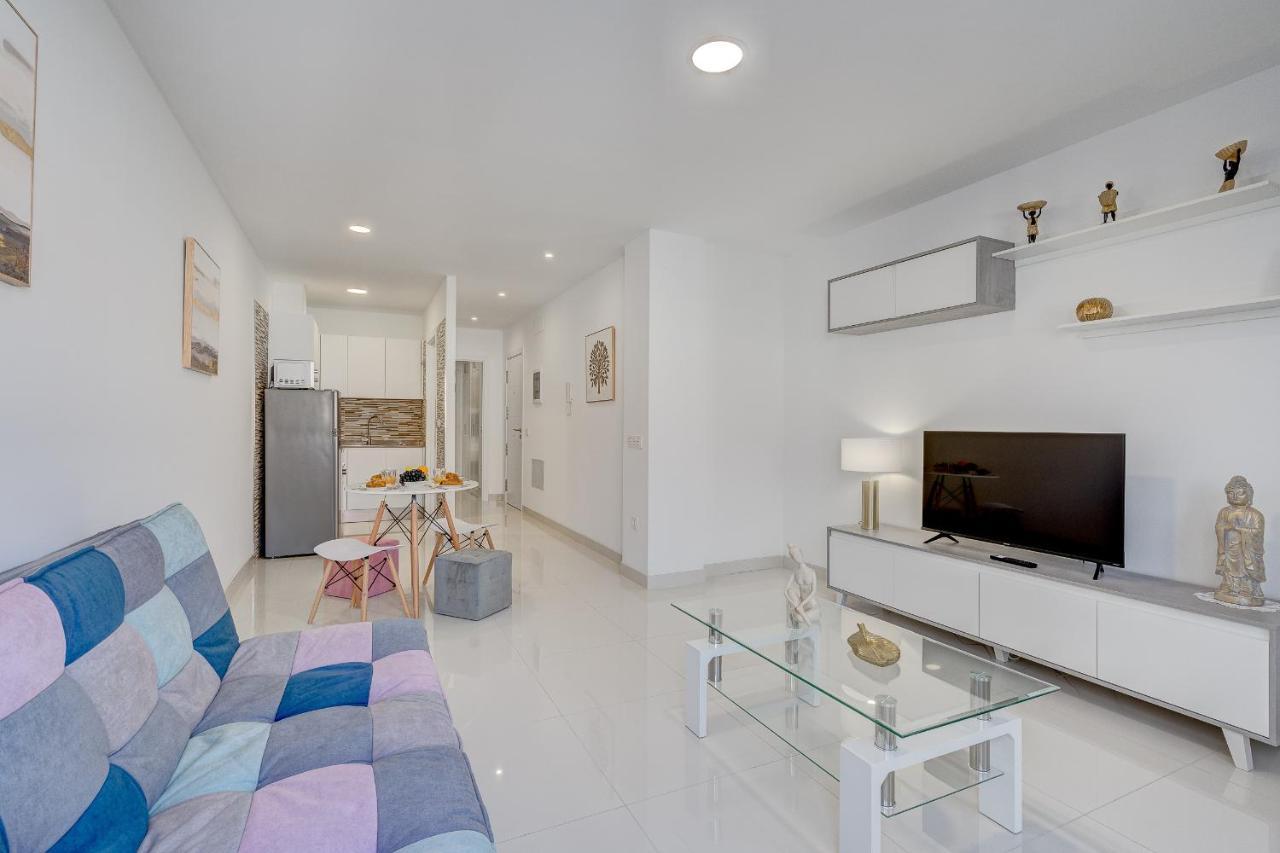 Coastal Escape Apartment Playa de San Juan  Luaran gambar